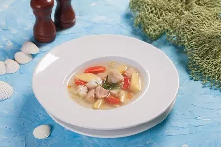 Уха из чёрного гренадёра и кеты