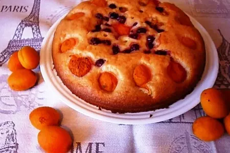 Пирог с сезонными фруктами