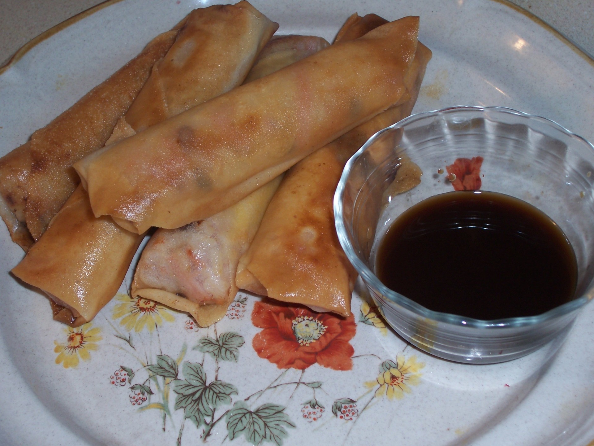 Рулеты из рисовой бумаги с пекинской капустой