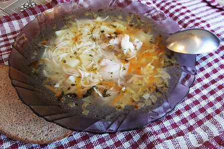 Суп из куриных голеней с вермишелью