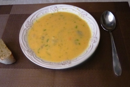 Гороховой суп-пюре со сливочным сыром