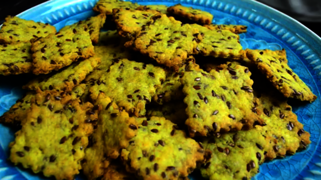 Фото к рецепту: Простой рецепт галетного печенья с семенами льна 