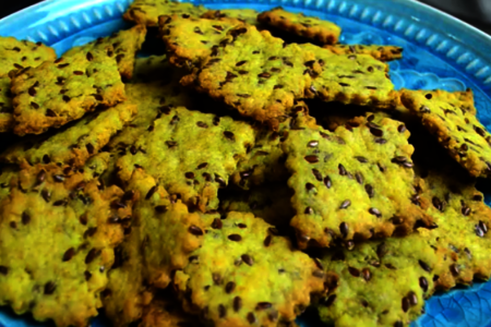 Фото к рецепту: Простой рецепт галетного печенья с семенами льна 