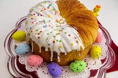 Пасхальный слоеный кулич