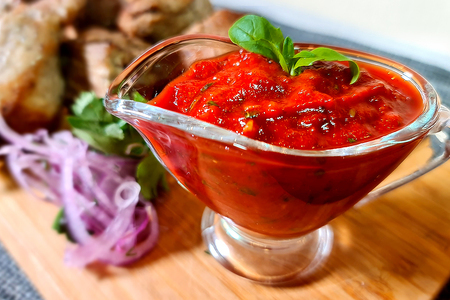Фото к рецепту: Красный соус для шашлыка по-армянски