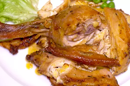 Сочная курица в духовке