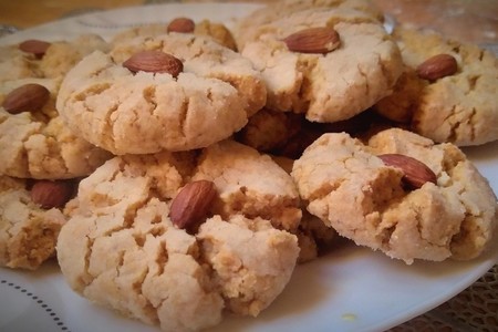 Фото к рецепту: Печенье песочно, ореховое
