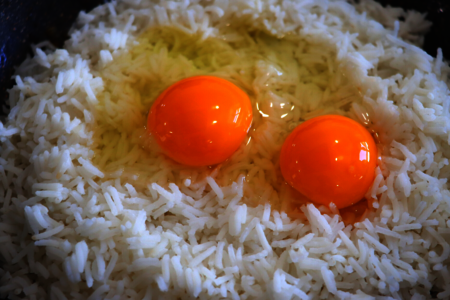 Рис с овощами и соевым соусом