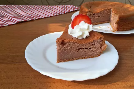 Клубничный кекс в духовке