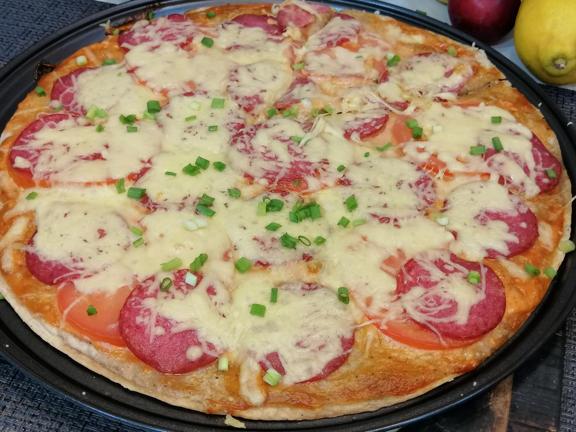 простая пицца в духовке из лаваша фото 64