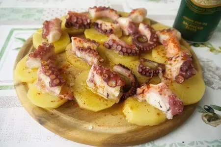 Осьминог по галисийски