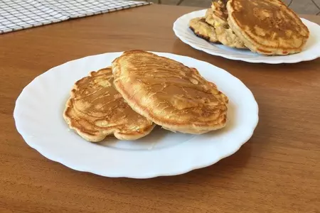 Яблочные панкейки (оладьи)