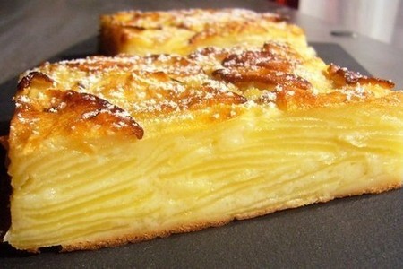 Фото к рецепту: Нежный и вкусный рецепт пирога «невидимка»