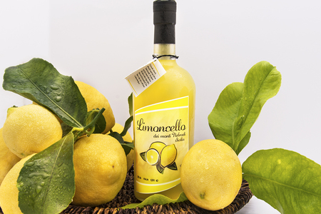 Домашний лимончелло, простой рецепт настойки на водке