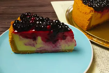 Воздушный чизкейк нью-йорк с ягодами