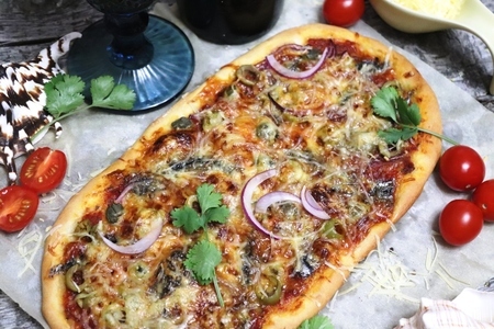 Неаполитанская пицца с анчоусами