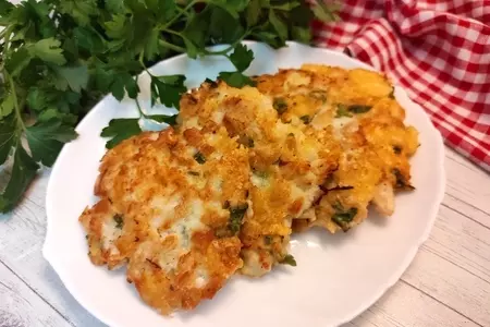 Рубленые шницели из курицы с сыром и свежей зеленью