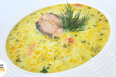 Фото к рецепту: Сливочный суп с красной рыбой