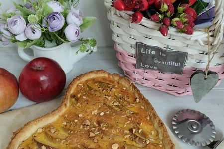 Яблочный тарт с марципаном #блюдосизюминкой