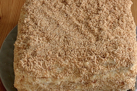 Фото к рецепту: Торт наполеон из готового слоеного теста с заварным кремом/быстрый торт наполеон