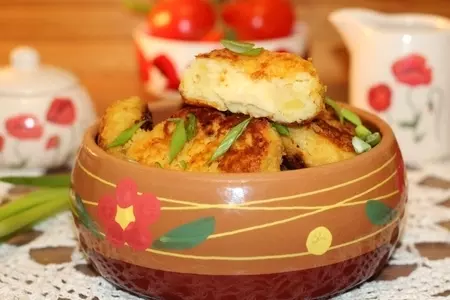 Картофель по-эквадорски “лапингачос”