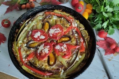Фото к рецепту: Картофельно-мясная запеканка с овощами