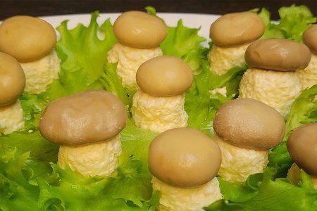 Recipe photo: Appetizer "mushroom meadow" for new year 2023