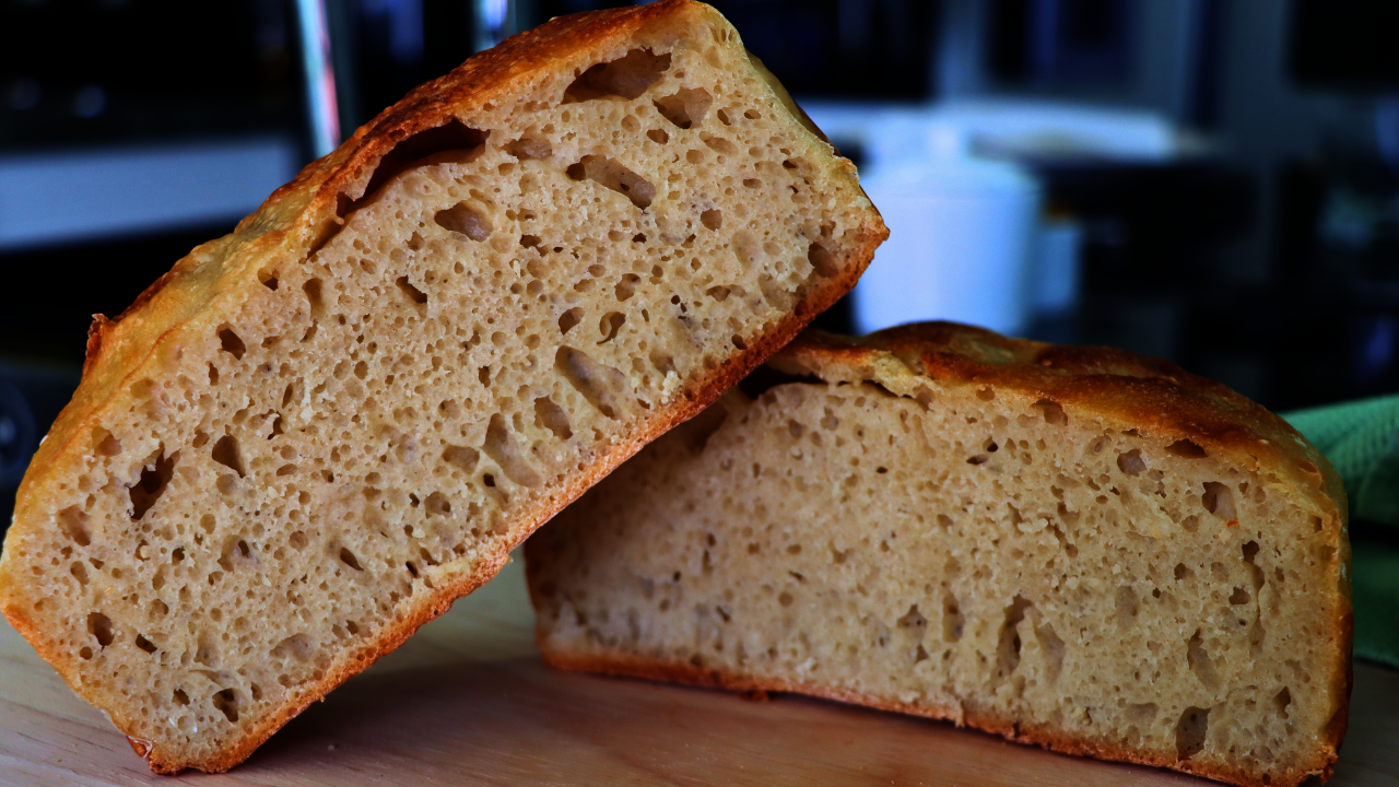 Воздушный хлеб в духовке. Хлеб без замеса. Хлеб на закваске. Хлеб на воде и дрожжах мокрых. Хлеб без замеса рецепт