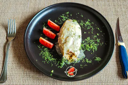 Фаршированные кальмары в сливочном соусе