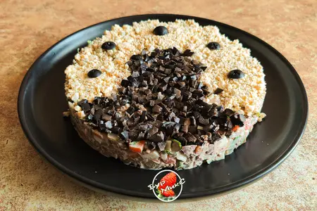 Салат с куриной печенью