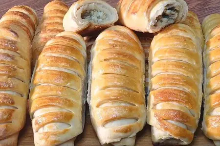Пирожки с несладкой и сладкой начинкой