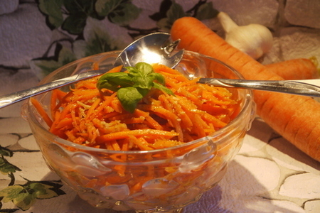 Острый салат-закуска из моркови