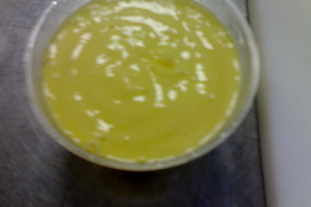 Фото к рецепту: Соус йогуртовый с манго