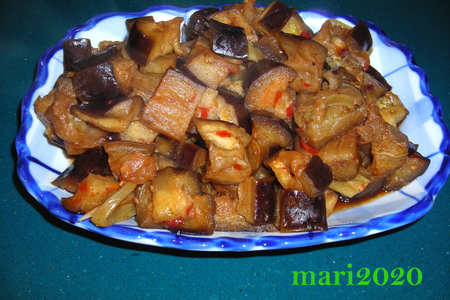 Фото к рецепту: Баклажаны,запеченные в меде и сладком соусе  чили