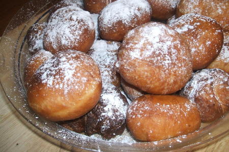Фото к рецепту: "берлинеры "или пончики с вареньем