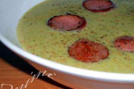 Овощной суп-пюре с колбасками