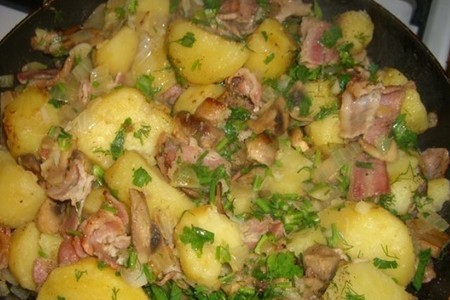 Фото к рецепту: Картофель по -деревенски