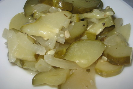 Фото к рецепту: Салат латгальский консервированный.