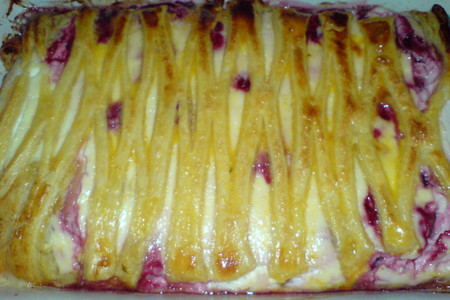 Пирог из рикотты с вишнями