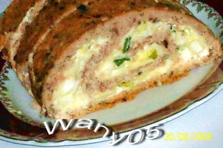 Рулет из горбуши с сыром, яйцом и зеленым луком