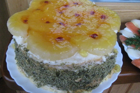 Бисквитный торт с фисташками и ананасовым кремом