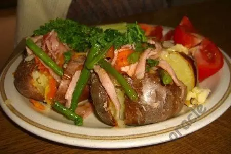 Печеная картошечка с вкусностями