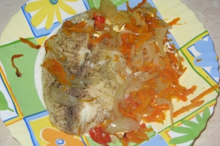 Фото к рецепту: Морская курица с овощами в фольге