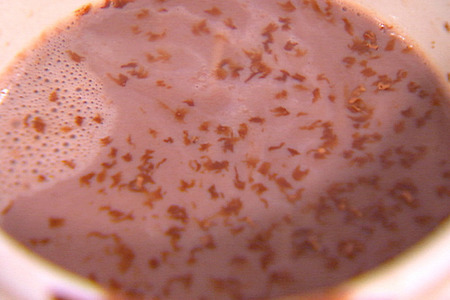 Фото к рецепту: Горячий какао с имбирем