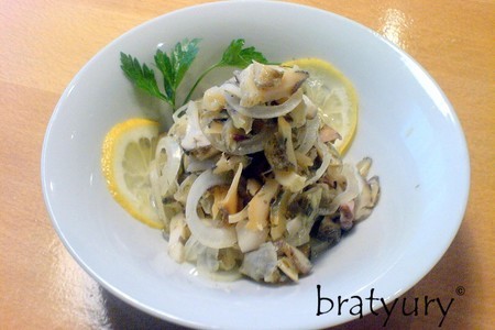 Фото к рецепту: Холодная закуска из мяса моллюска рапаны