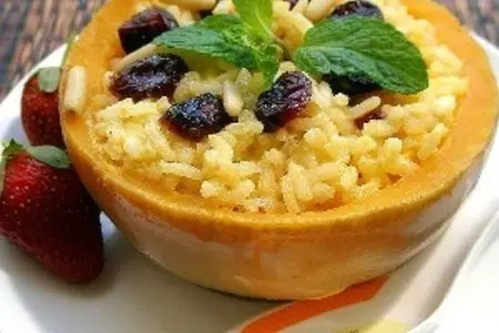 Сливочное ризотто в тыквеной чашке