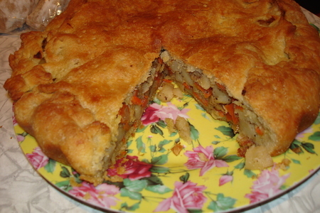Фото к рецепту: Постный пирог с картошечкой и морковкой