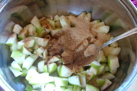 Фото к рецепту: Начинка для яблочного пая (как из макдональдса)
