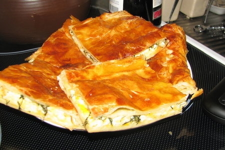 Фото к рецепту: Сырный пирог с зеленью