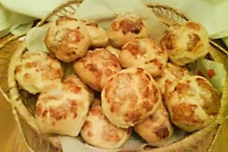Булочки с шоколадом и орехами
